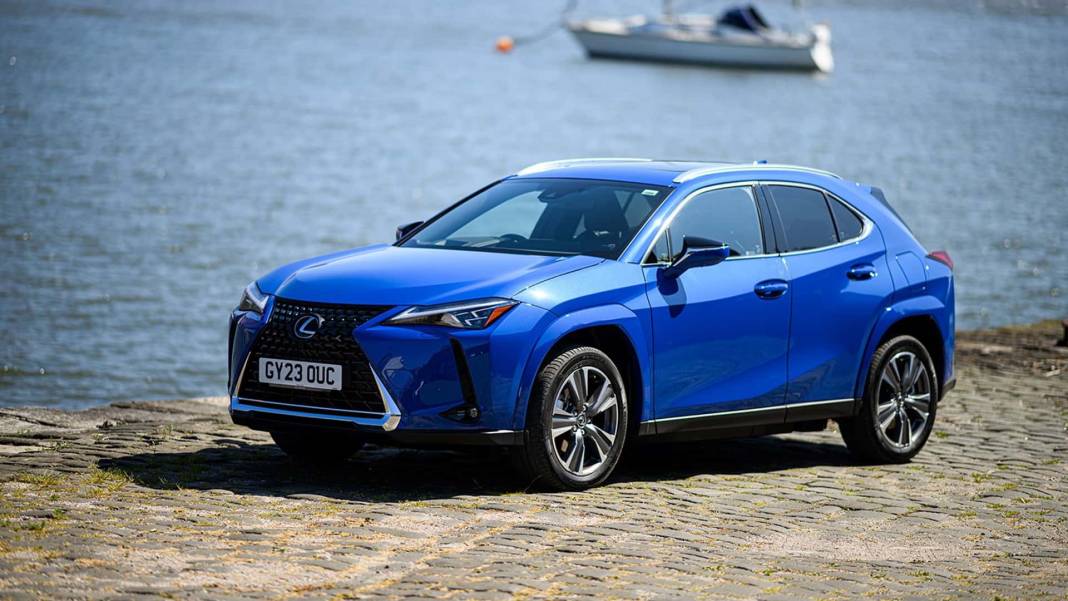 Elektrikli Yeni Lexus UX 300e Türkiye Otomobil Pazarına Girdi! İşte Premium Segmentteki Aracın Fiyatı 6